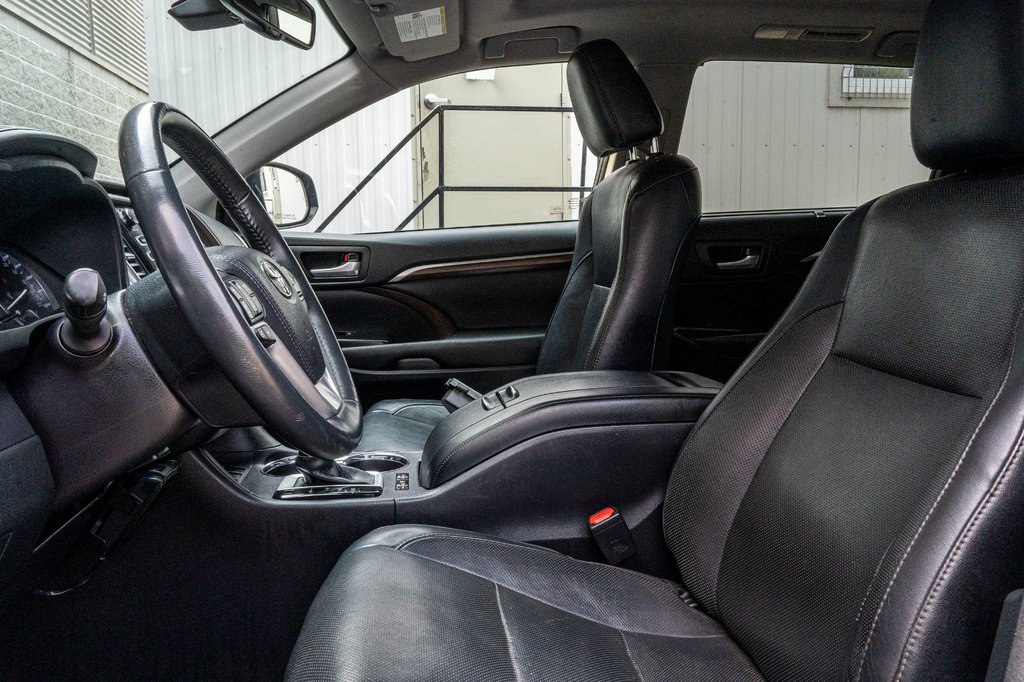 2016 Toyota Highlander Hybride LIMITED **JAMAIS ACCIDENTÉ+CUIR+TOIT in Charlemagne, Quebec - 20 - w1024h768px