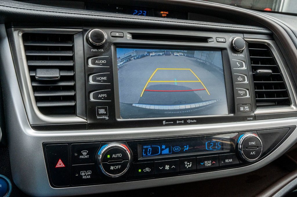 2016 Toyota Highlander Hybride LIMITED **JAMAIS ACCIDENTÉ+CUIR+TOIT in Charlemagne, Quebec - 15 - w1024h768px