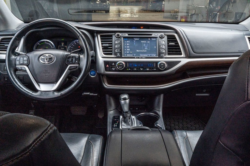 2016 Toyota Highlander Hybride LIMITED **JAMAIS ACCIDENTÉ+CUIR+TOIT in Charlemagne, Quebec - 19 - w1024h768px