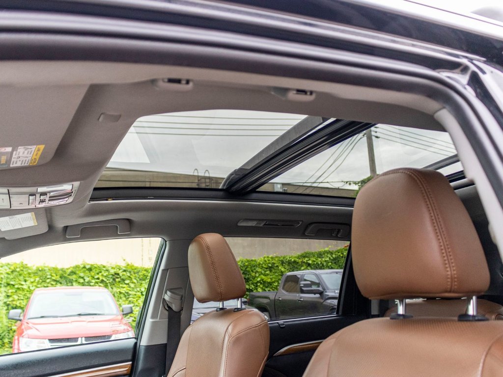 2019 Toyota Highlander Limited**JAMAIS ACCIDENTÉ + TOIT PANORAMIQUE + JBL in Charlemagne, Quebec - 28 - w1024h768px