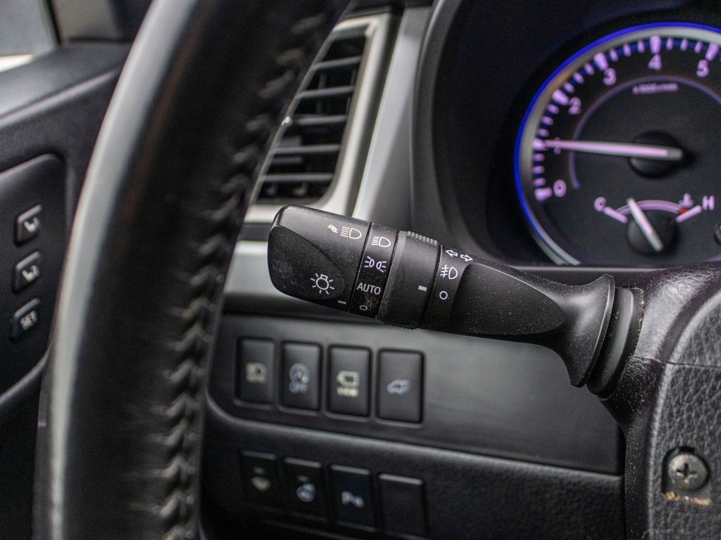 2019 Toyota Highlander Limited**JAMAIS ACCIDENTÉ + TOIT PANORAMIQUE + JBL in Charlemagne, Quebec - 20 - w1024h768px