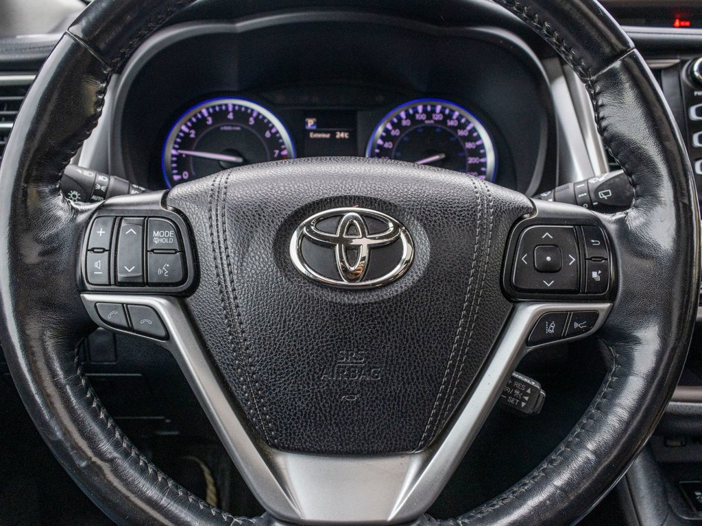 2019 Toyota Highlander Limited**JAMAIS ACCIDENTÉ + TOIT PANORAMIQUE + JBL in Charlemagne, Quebec - 10 - w1024h768px