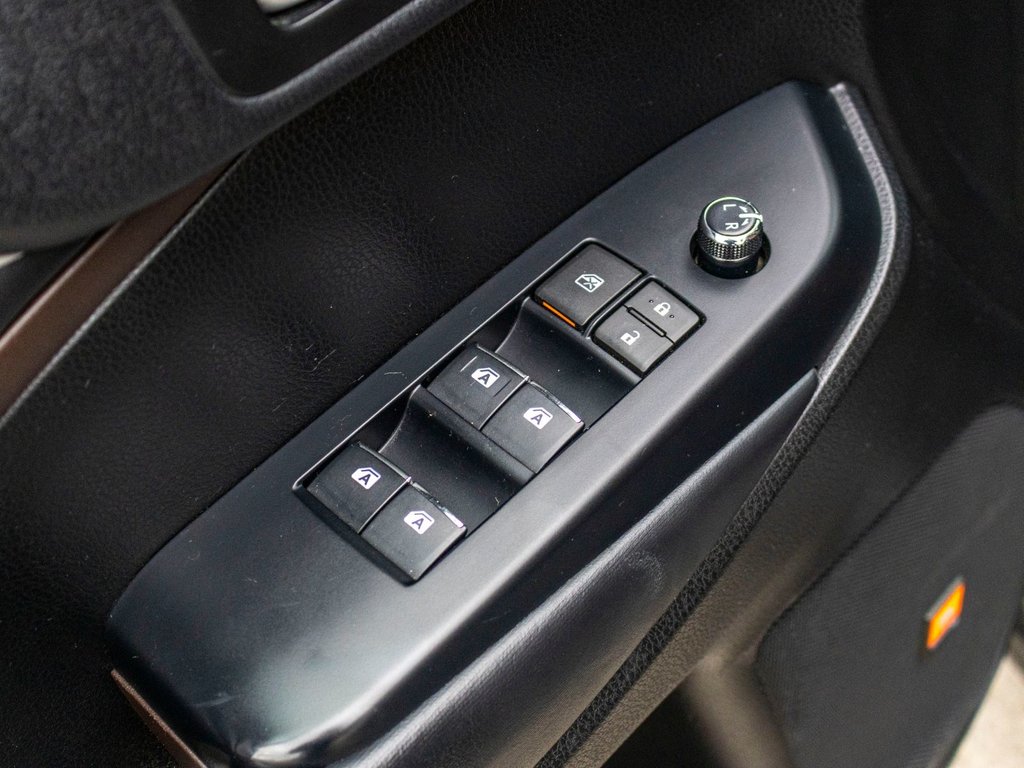 2019 Toyota Highlander Limited**JAMAIS ACCIDENTÉ + TOIT PANORAMIQUE + JBL in Charlemagne, Quebec - 31 - w1024h768px