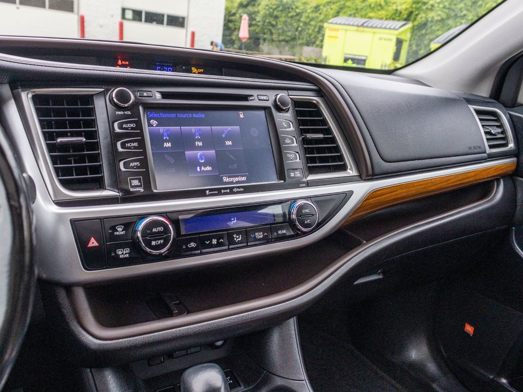 2019 Toyota Highlander Limited**JAMAIS ACCIDENTÉ + TOIT PANORAMIQUE + JBL in Charlemagne, Quebec - 13 - w1024h768px