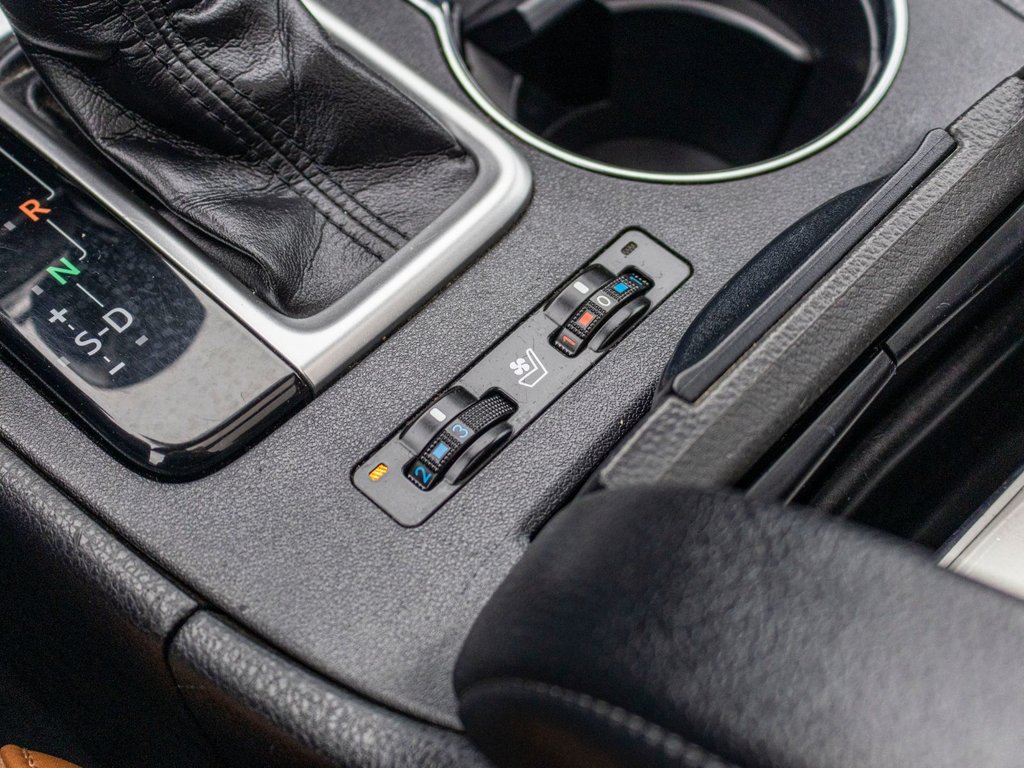 2019 Toyota Highlander Limited**JAMAIS ACCIDENTÉ + TOIT PANORAMIQUE + JBL in Charlemagne, Quebec - 16 - w1024h768px