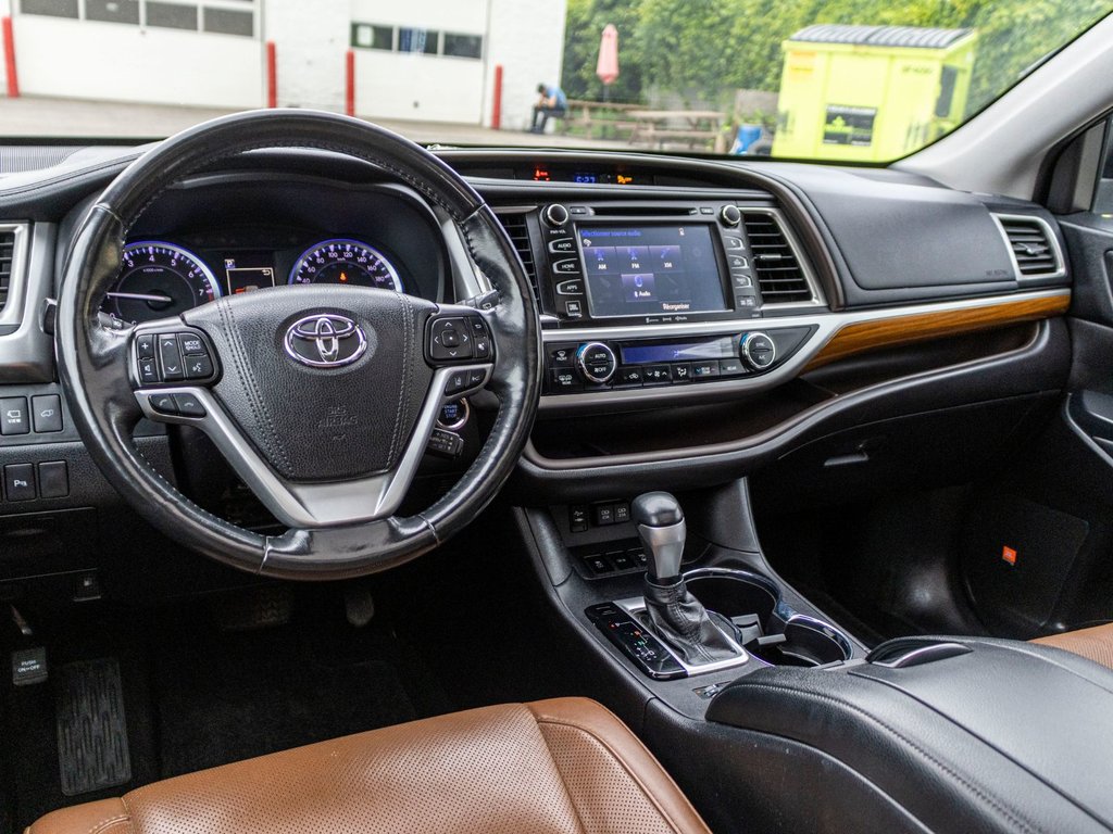 2019 Toyota Highlander Limited**JAMAIS ACCIDENTÉ + TOIT PANORAMIQUE + JBL in Charlemagne, Quebec - 7 - w1024h768px