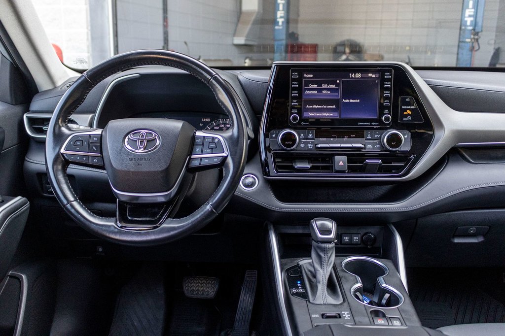 2020 Toyota Highlander XLE in Charlemagne, Quebec - 8 - w1024h768px