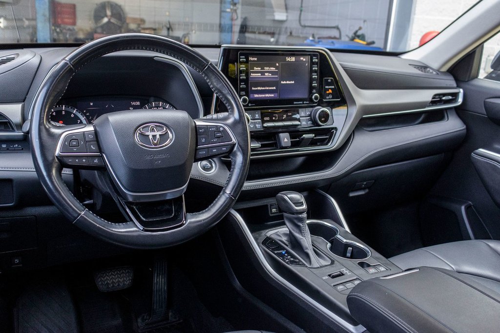 2020 Toyota Highlander XLE in Charlemagne, Quebec - 7 - w1024h768px