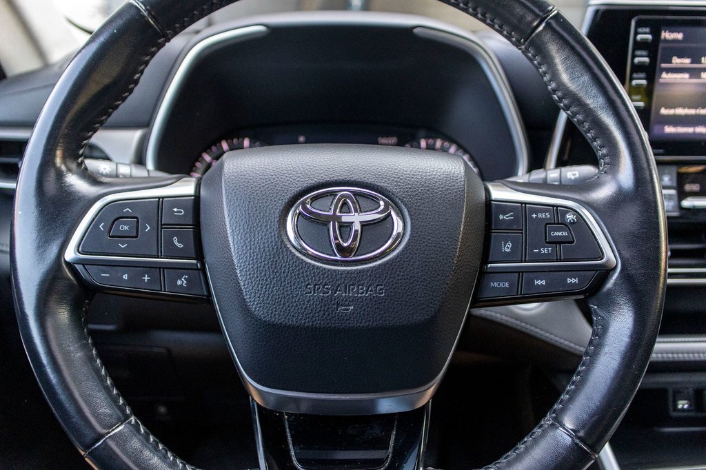 2020 Toyota Highlander XLE in Charlemagne, Quebec - 10 - w1024h768px