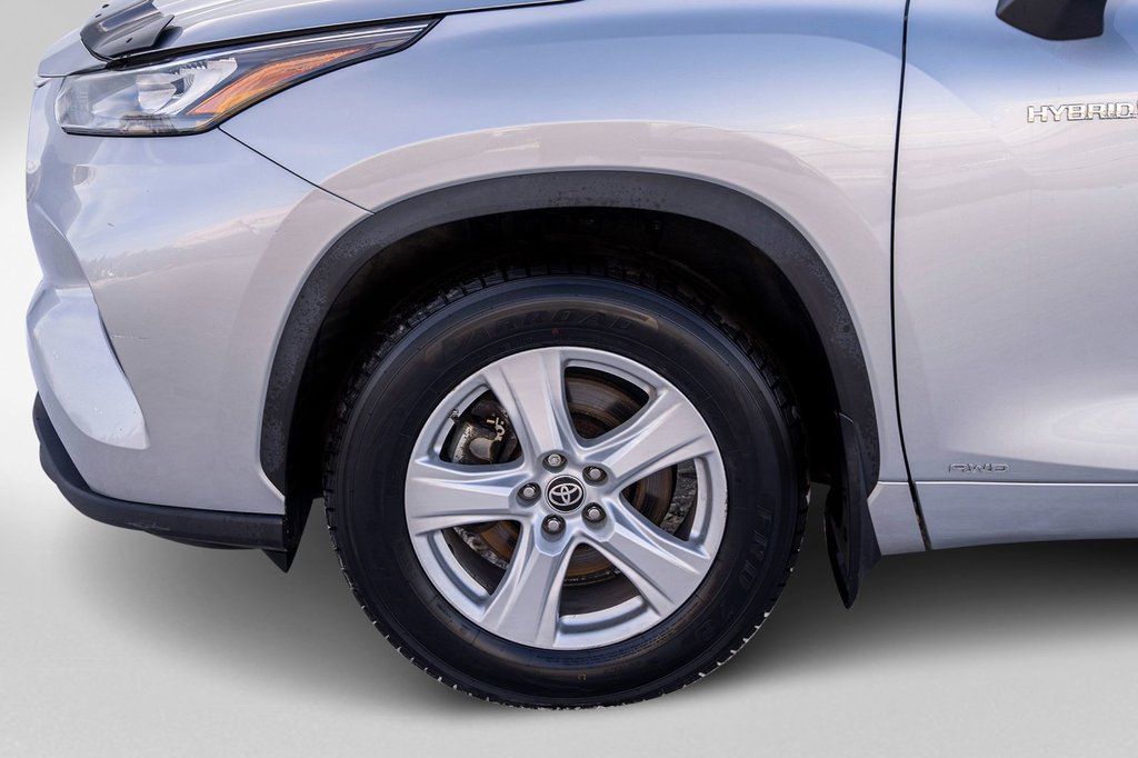 2020 Toyota Highlander Hybride LE **JAMAIS ACCIDENTÉ+CAMÉRA+8 PASSAGERS** in Charlemagne, Quebec - 29 - w1024h768px