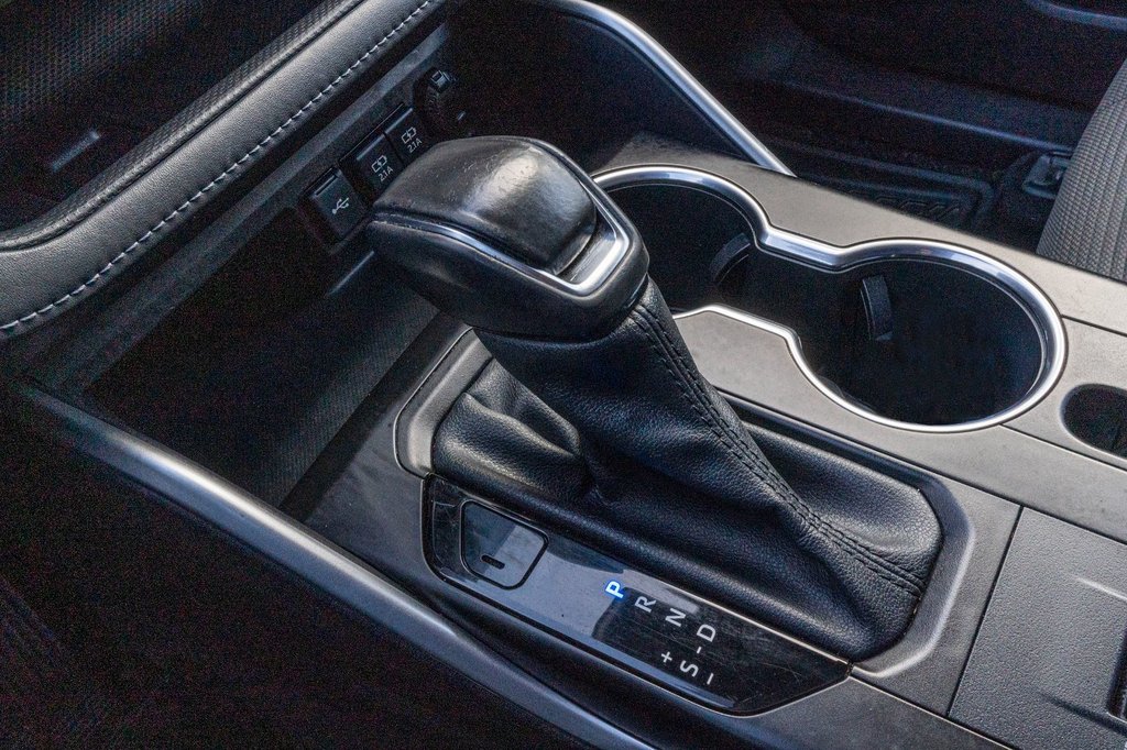 2020 Toyota Highlander Hybride LE **JAMAIS ACCIDENTÉ+CAMÉRA+8 PASSAGERS** in Charlemagne, Quebec - 13 - w1024h768px