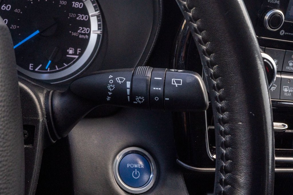 2020 Toyota Highlander Hybride LE **JAMAIS ACCIDENTÉ+CAMÉRA+8 PASSAGERS** in Charlemagne, Quebec - 18 - w1024h768px