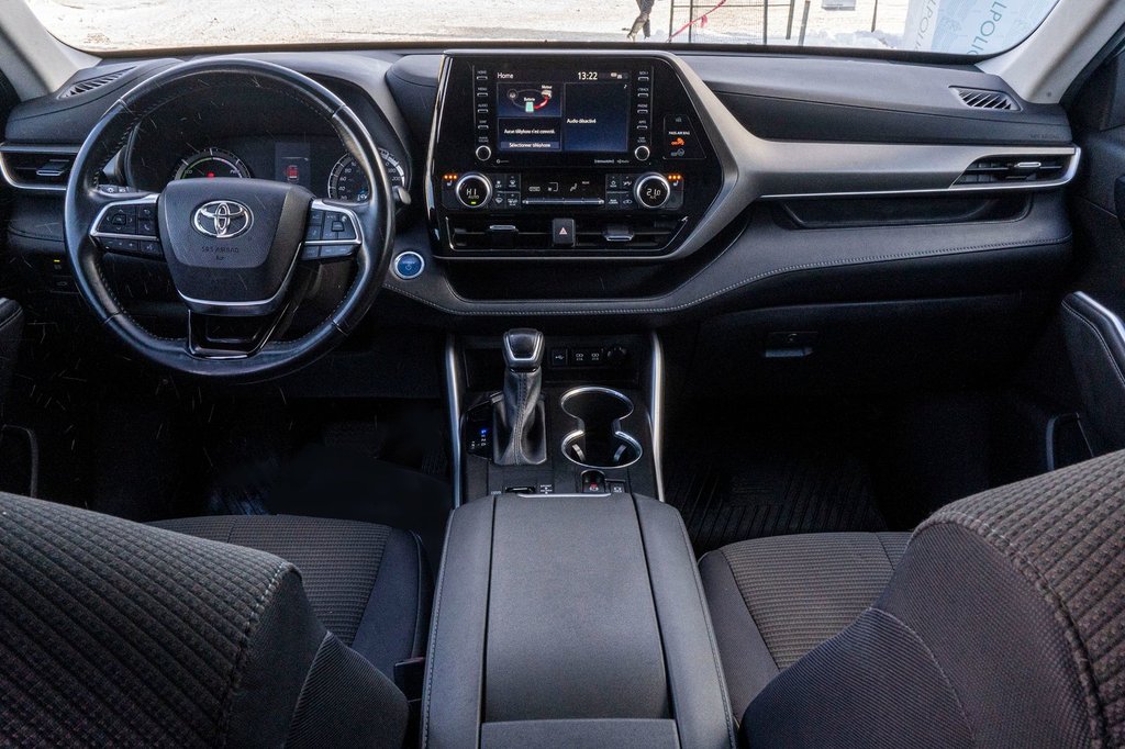 2020 Toyota Highlander Hybride LE **JAMAIS ACCIDENTÉ+CAMÉRA+8 PASSAGERS** in Charlemagne, Quebec - 19 - w1024h768px