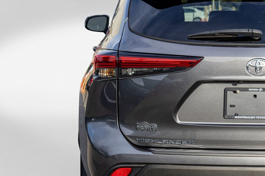 2023 Toyota Highlander LE AWD **8 PASSAGERS+SIÈGES CHAUFFANTS+MAG+CAMÉRA* in Charlemagne, Quebec - 33 - w1024h768px