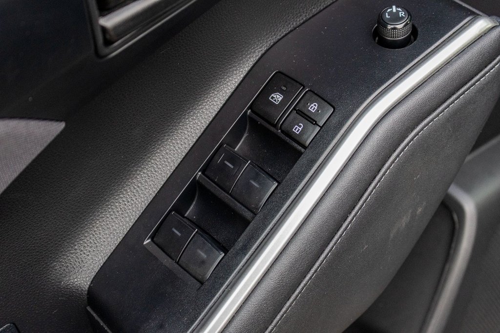 2023 Toyota Highlander LE AWD **8 PASSAGERS+SIÈGES CHAUFFANTS+MAG+CAMÉRA* in Charlemagne, Quebec - 30 - w1024h768px