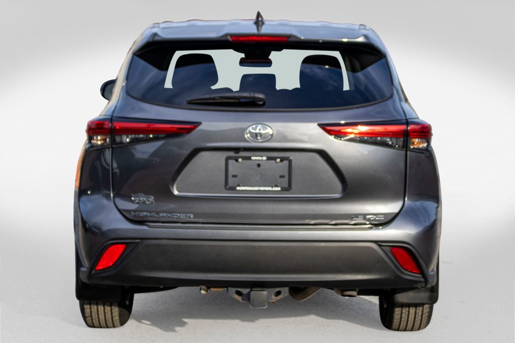 2023 Toyota Highlander LE AWD **8 PASSAGERS+SIÈGES CHAUFFANTS+MAG+CAMÉRA* in Charlemagne, Quebec - 4 - w1024h768px