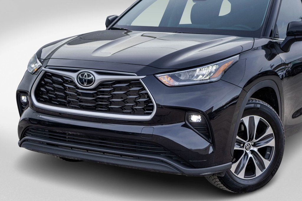 Toyota Highlander XLE AWD **JAMAIS ACCIDENTÉ+CUIR+TOIT+8 PASSAGERS** 2023 à Charlemagne, Québec - 37 - w1024h768px