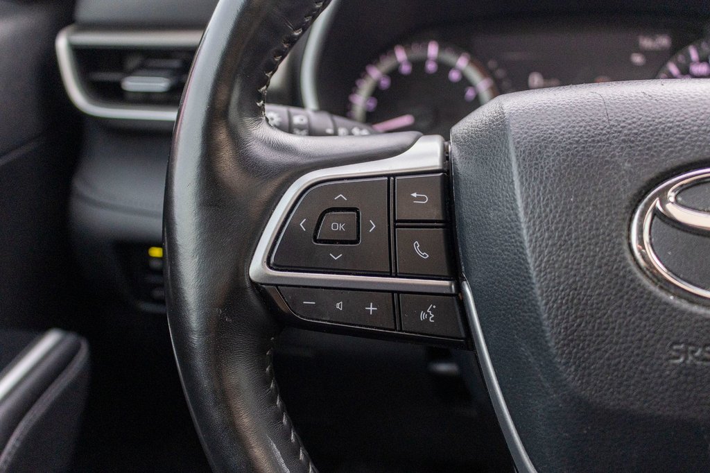 Toyota Highlander XLE AWD **JAMAIS ACCIDENTÉ+CUIR+TOIT+8 PASSAGERS** 2023 à Charlemagne, Québec - 11 - w1024h768px