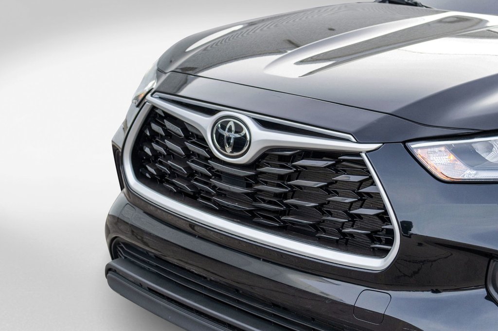 Toyota Highlander XLE AWD **JAMAIS ACCIDENTÉ+CUIR+TOIT+8 PASSAGERS** 2023 à Charlemagne, Québec - 38 - w1024h768px