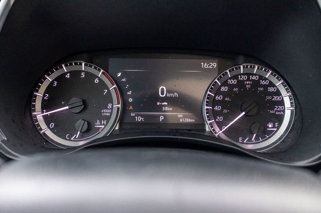 Toyota Highlander XLE AWD **JAMAIS ACCIDENTÉ+CUIR+TOIT+8 PASSAGERS** 2023 à Charlemagne, Québec - 19 - w1024h768px