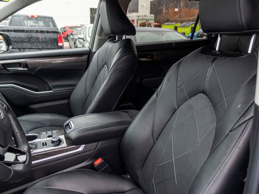 2024 Toyota Highlander PLATINUM **JAMAIS ACCIDENTÉ+CUIR+TOIT PANO+JBL** in Charlemagne, Quebec - 26 - w1024h768px