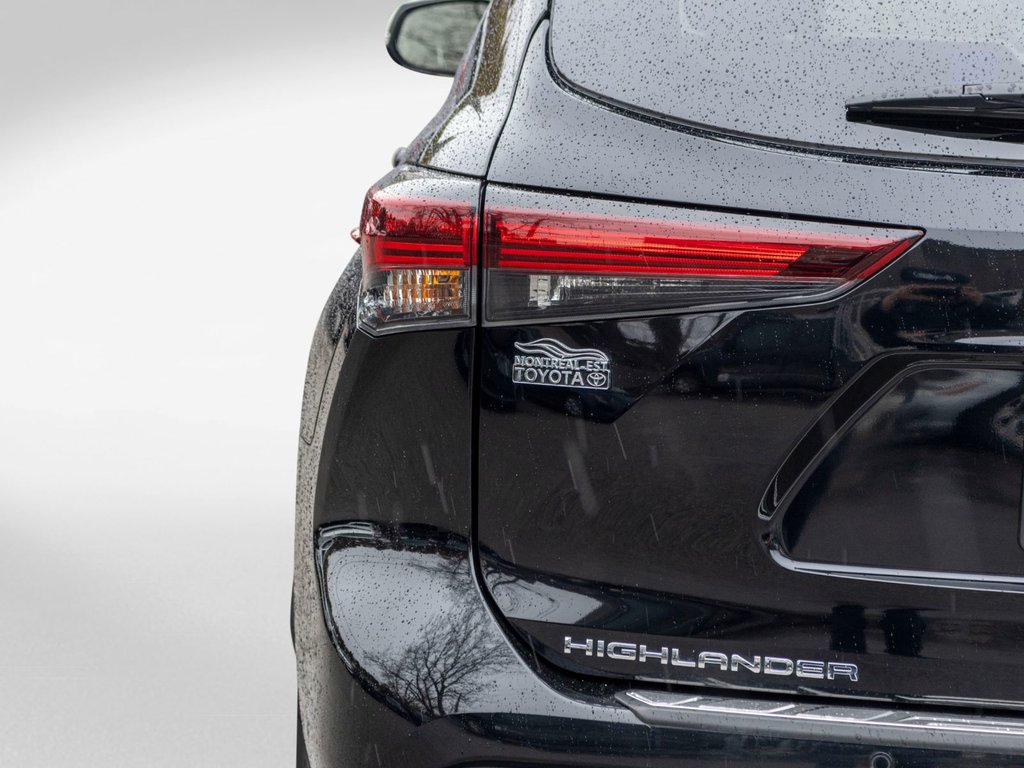 2024 Toyota Highlander PLATINUM **JAMAIS ACCIDENTÉ+CUIR+TOIT PANO+JBL** in Charlemagne, Quebec - 33 - w1024h768px