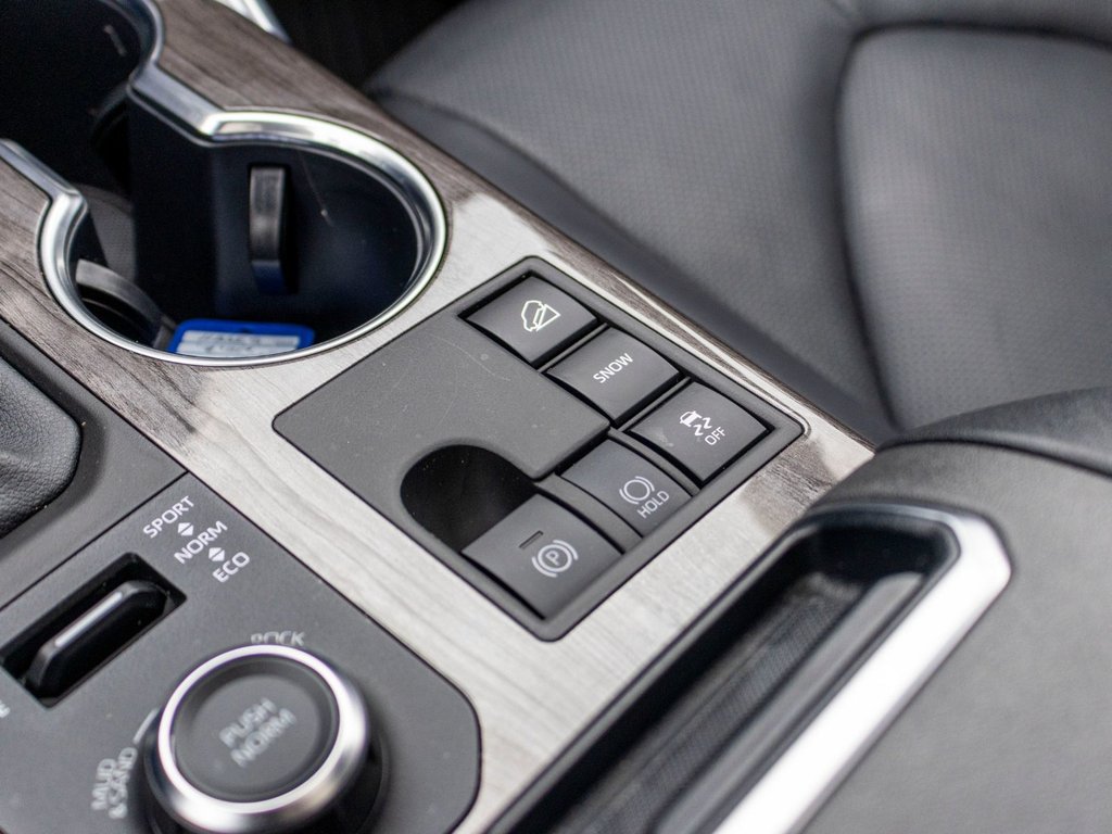 2024 Toyota Highlander PLATINUM **JAMAIS ACCIDENTÉ+CUIR+TOIT PANO+JBL** in Charlemagne, Quebec - 15 - w1024h768px