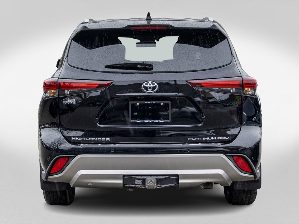 2024 Toyota Highlander PLATINUM **JAMAIS ACCIDENTÉ+CUIR+TOIT PANO+JBL** in Charlemagne, Quebec - 5 - w1024h768px