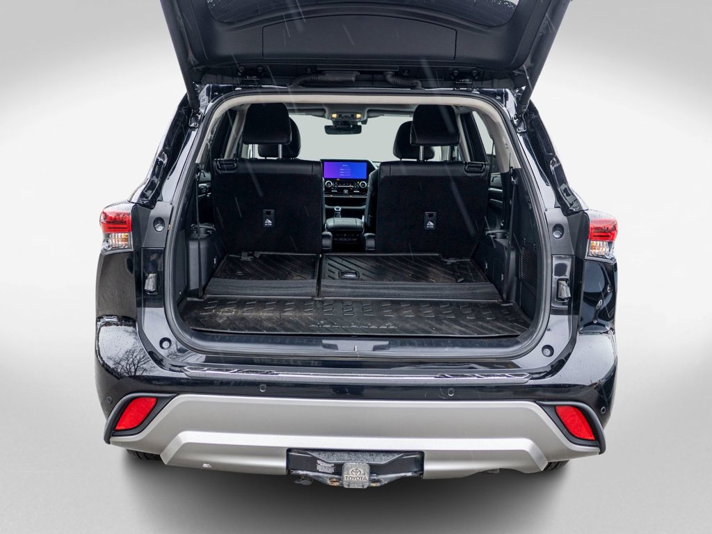 2024 Toyota Highlander PLATINUM **JAMAIS ACCIDENTÉ+CUIR+TOIT PANO+JBL** in Charlemagne, Quebec - 32 - w1024h768px