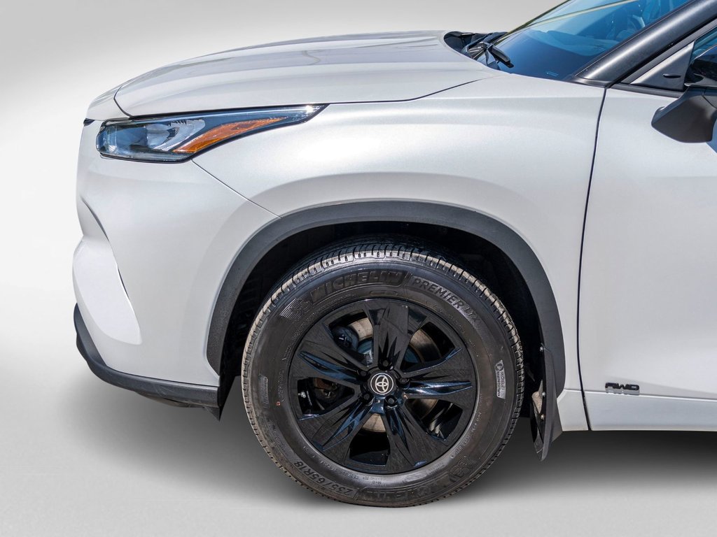2024 Toyota Highlander Hybride XLE NIGHTSHADE **CUIR+TOIT+MAG NOIR+CARPLAY** in Charlemagne, Quebec - 32 - w1024h768px