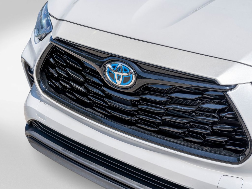 2024 Toyota Highlander Hybride XLE NIGHTSHADE **CUIR+TOIT+MAG NOIR+CARPLAY** in Charlemagne, Quebec - 31 - w1024h768px