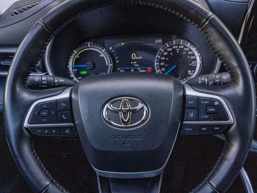 2024 Toyota Highlander Hybride XLE NIGHTSHADE **CUIR+TOIT+MAG NOIR+CARPLAY** in Charlemagne, Quebec - 9 - w1024h768px