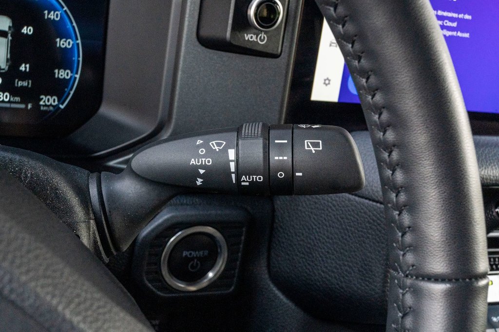 Toyota Land Cruiser **JAMAIS ACCIDENT**RARE**CUIR+TOIT+CARPLAY+MAG** 2024 à Charlemagne, Québec - 18 - w1024h768px