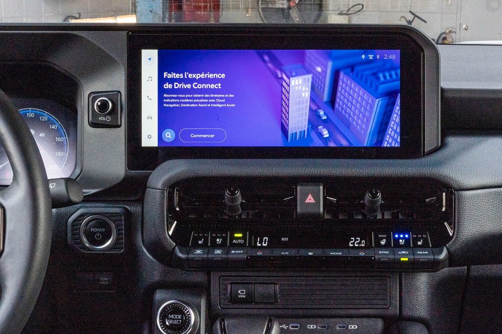 Toyota Land Cruiser **JAMAIS ACCIDENT**RARE**CUIR+TOIT+CARPLAY+MAG** 2024 à Charlemagne, Québec - 8 - w1024h768px