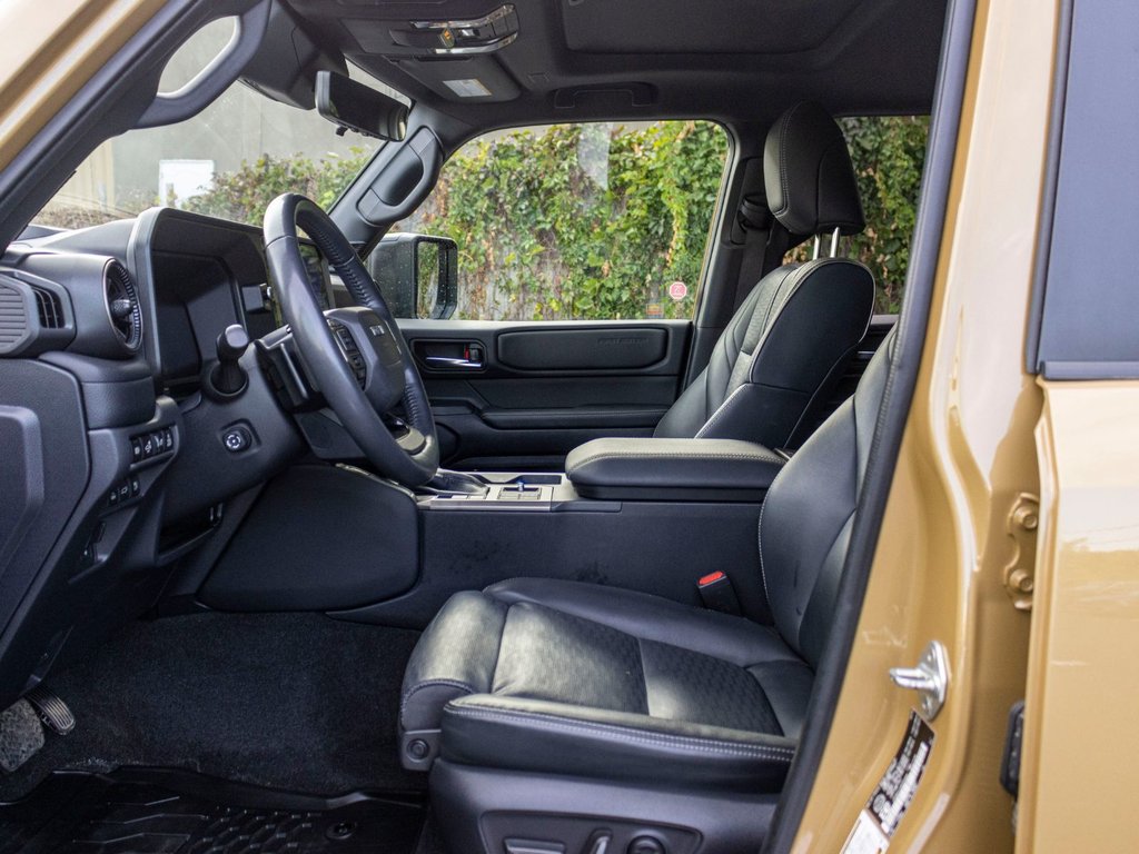 2024 Toyota Land Cruiser FIRST EDITION ** SEULEMENT PRODUIT EN 2024** in Saint-Jérôme, Quebec - 25 - w1024h768px