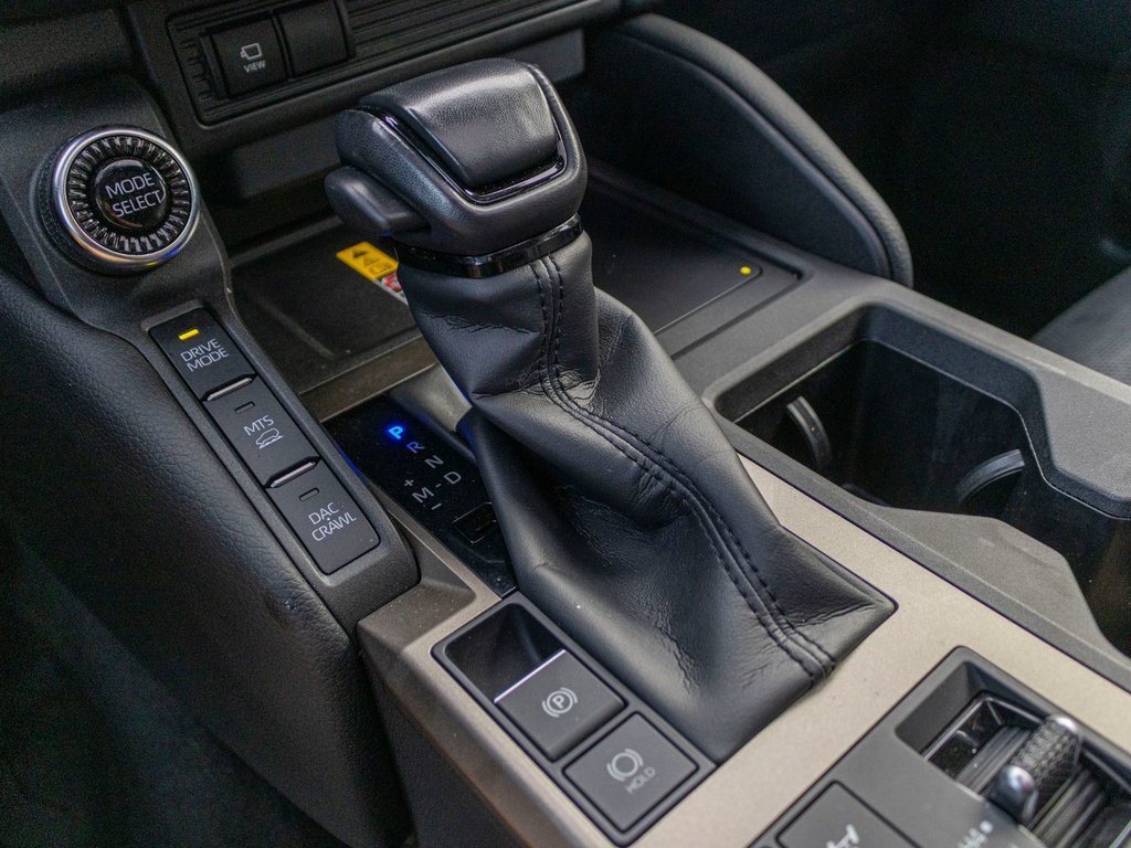 2024 Toyota Land Cruiser FIRST EDITION ** SEULEMENT PRODUIT EN 2024** in Saint-Jérôme, Quebec - 15 - w1024h768px
