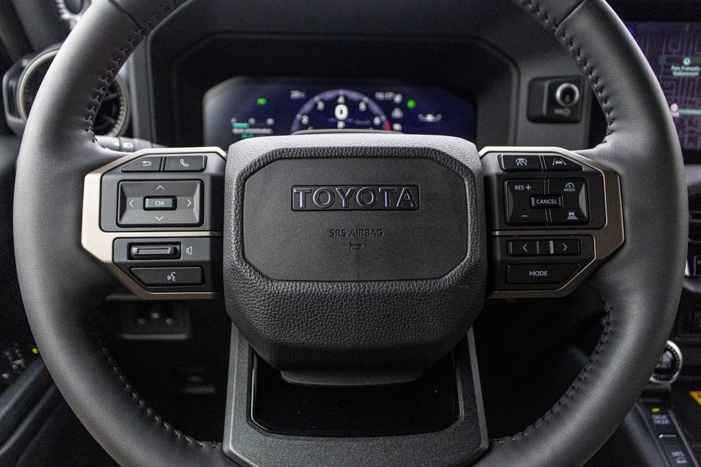 Toyota Land Cruiser Premium 2025 à Charlemagne, Québec - 9 - w1024h768px