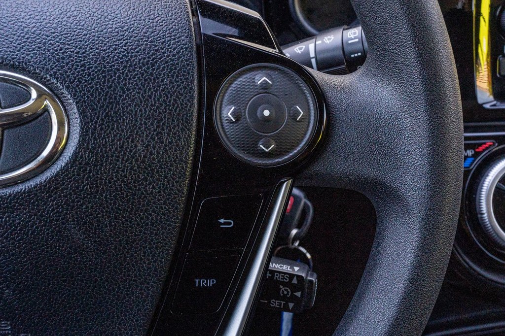 2019 Toyota Prius C AMÉLIORÉ **RARE+JAMAIS ACCIDENTÉ+BLUETOOTH+CAMÉRA* in Charlemagne, Quebec - 11 - w1024h768px