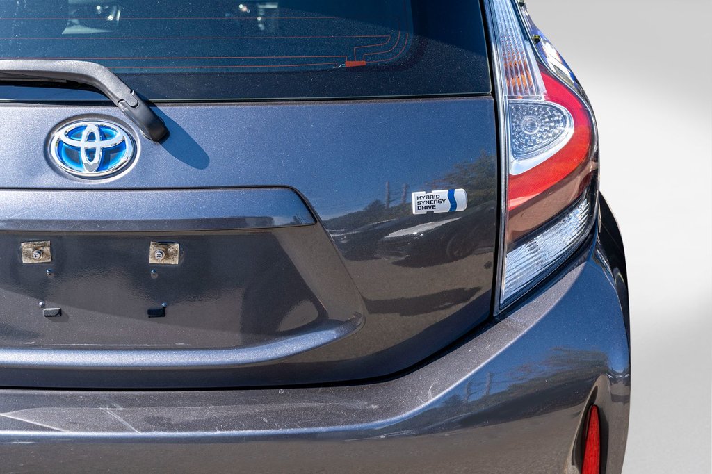 2019 Toyota Prius C AMÉLIORÉ **RARE+JAMAIS ACCIDENTÉ+BLUETOOTH+CAMÉRA* in Charlemagne, Quebec - 25 - w1024h768px