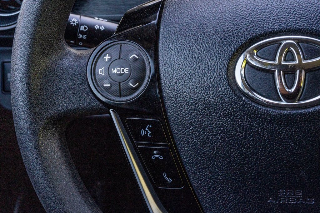 2019 Toyota Prius C AMÉLIORÉ **RARE+JAMAIS ACCIDENTÉ+BLUETOOTH+CAMÉRA* in Charlemagne, Quebec - 10 - w1024h768px