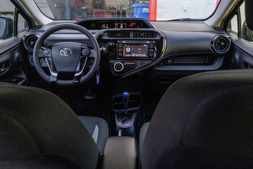 2019 Toyota Prius C AMÉLIORÉ **RARE+JAMAIS ACCIDENTÉ+BLUETOOTH+CAMÉRA* in Charlemagne, Quebec - 18 - w1024h768px
