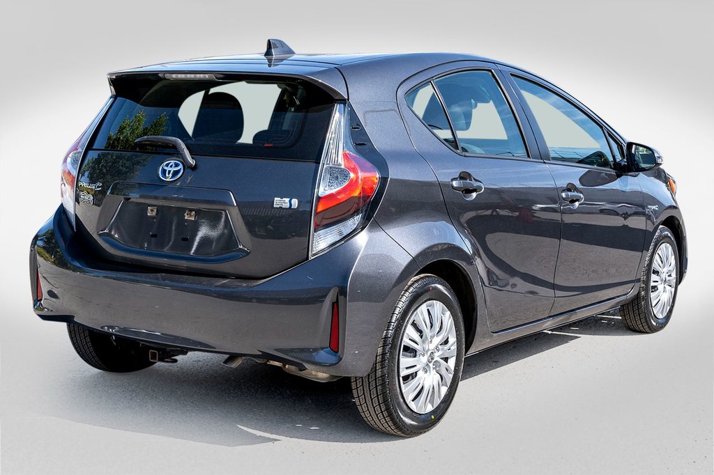 2019 Toyota Prius C AMÉLIORÉ **RARE+JAMAIS ACCIDENTÉ+BLUETOOTH+CAMÉRA* in Charlemagne, Quebec - 4 - w1024h768px