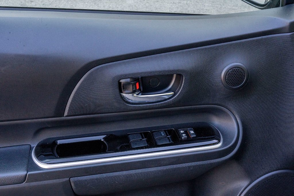 2019 Toyota Prius C AMÉLIORÉ **RARE+JAMAIS ACCIDENTÉ+BLUETOOTH+CAMÉRA* in Charlemagne, Quebec - 21 - w1024h768px