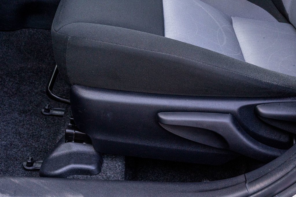 2019 Toyota Prius C AMÉLIORÉ **RARE+JAMAIS ACCIDENTÉ+BLUETOOTH+CAMÉRA* in Charlemagne, Quebec - 20 - w1024h768px