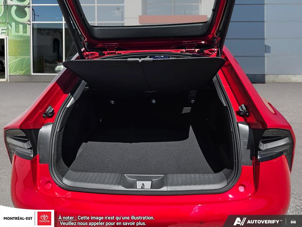 Toyota Prius Plug-in Hybrid XSE PREMIUM 2025 à Charlemagne, Québec - 7 - w1024h768px