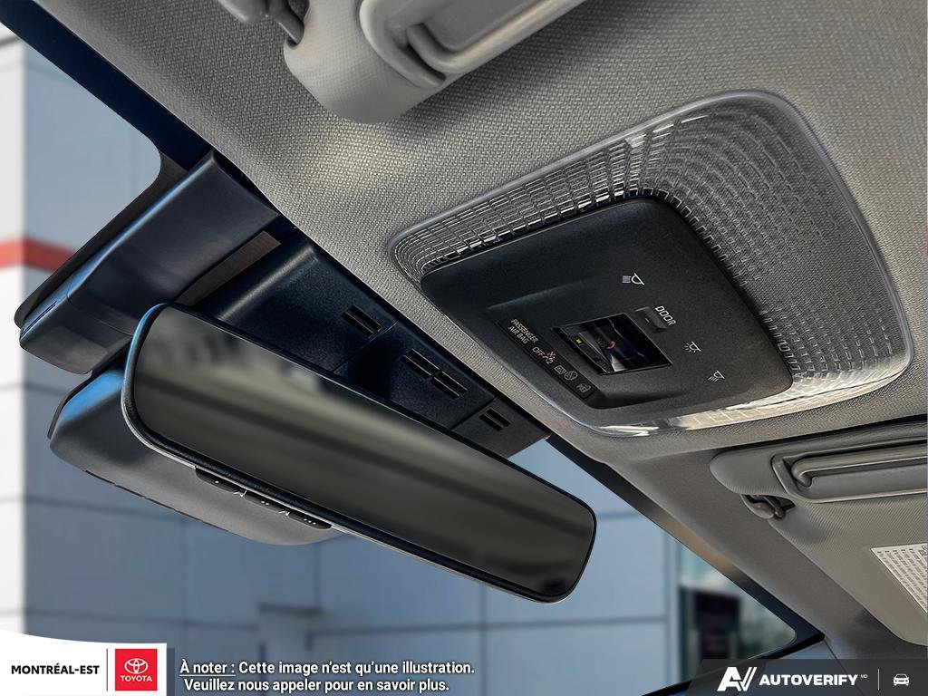 2025 Toyota Prius Plug-in Hybrid XSE in Charlemagne, Quebec - 19 - w1024h768px