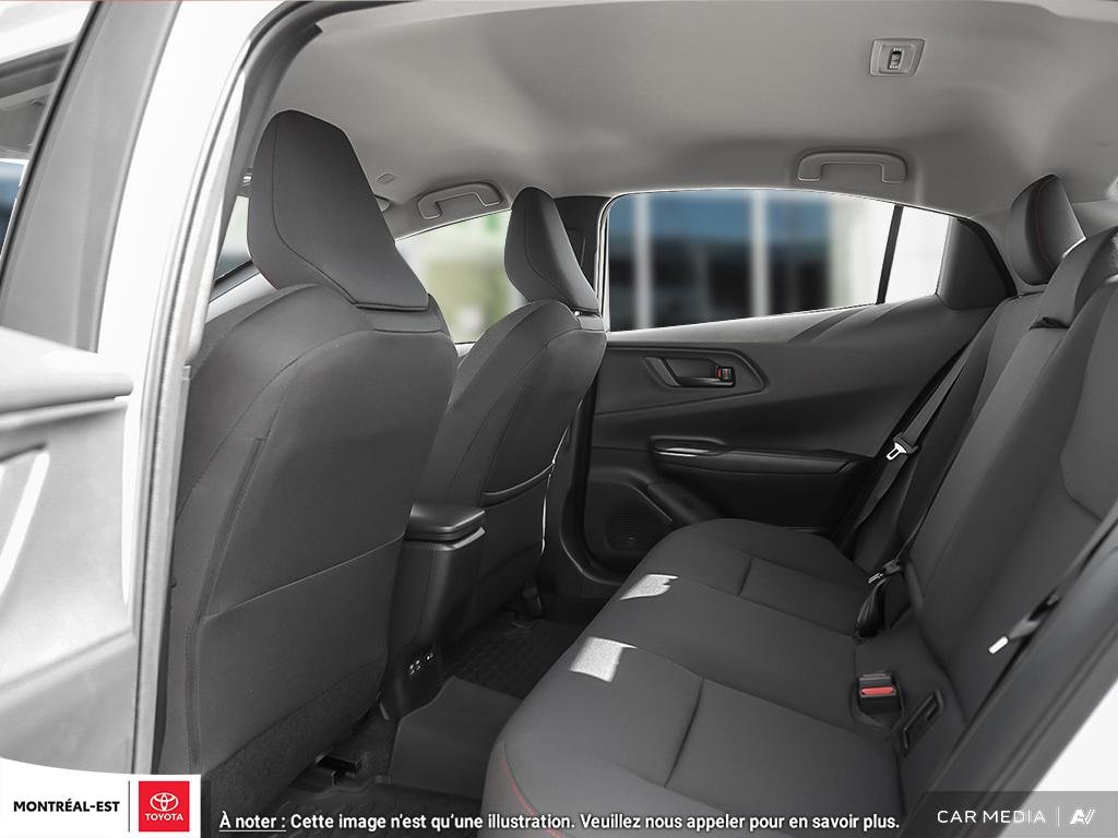 2025 Toyota Prius Plug-in Hybrid SE in Charlemagne, Quebec - 21 - w1024h768px