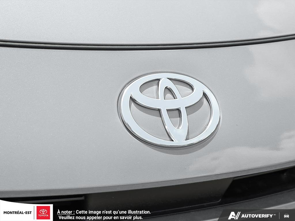 2025 Toyota Prius Plug-in Hybrid XSE in Charlemagne, Quebec - 8 - w1024h768px