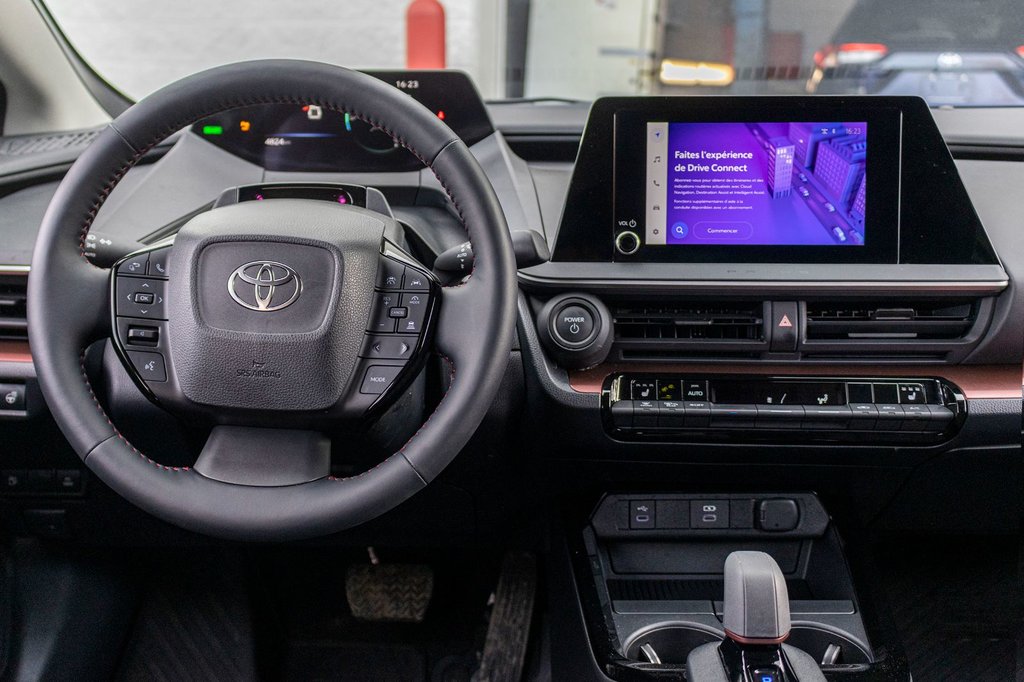 Toyota Prius Plug-In Hybrid SE **HYBRIDE BRANCHABLE**JAMAIS ACCIDENTÉ** 2025 à Charlemagne, Québec - 7 - w1024h768px