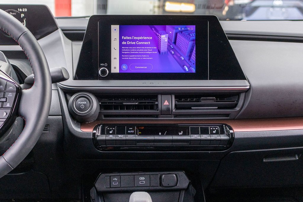 Toyota Prius Plug-In Hybrid SE **HYBRIDE BRANCHABLE**JAMAIS ACCIDENTÉ** 2025 à Charlemagne, Québec - 8 - w1024h768px